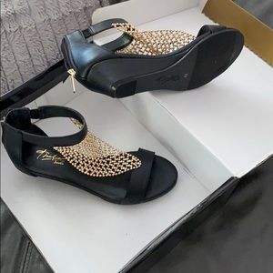Shoes with beautiful gold detail